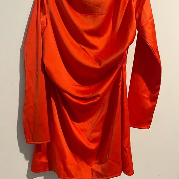 Dress size medium - Picture 2 of 2